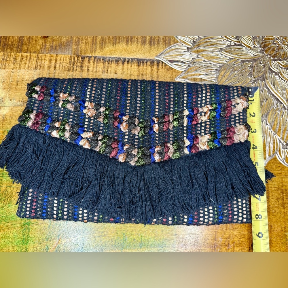 Stella & Dot Black Fabric woven‎ Clutch with Gold Logo - Picture 6 of 6